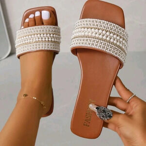 WoBeaded Flat Sandals With Open Toe, Lightweight & Comfortable